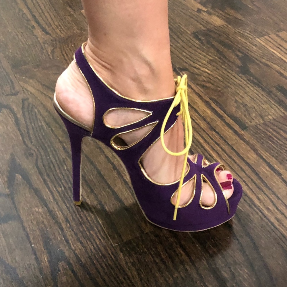 Purple suede Platform heels